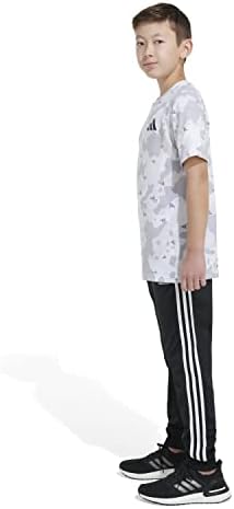 Памучен тениска adidas Boys с къс ръкав по цялата дължина за момчета
