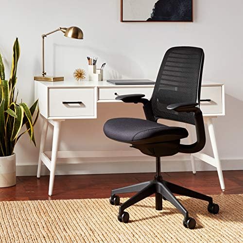 Офис стол Steelcase серия 1, количка за килими, черно