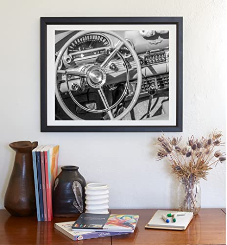 Автомобилно изкуство Ford Thunderbird, в черно и бяло изпълнението на