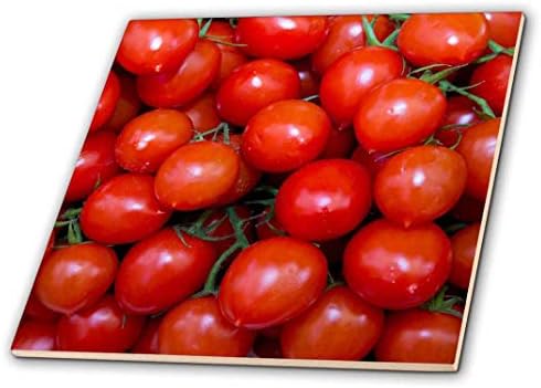 3 Парчета червени домати на витрина за продажба, Рибен пазар, Венеция, Италия Теракот, 4 x 4